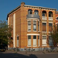 Hoekpand in Art Nouveau-stijl