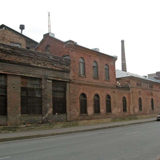 Служебный флигель