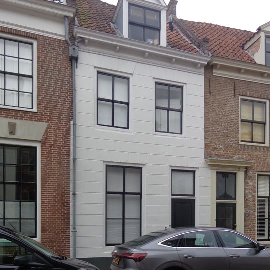 Peperstraat 12, Buren