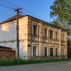 Дом жилой (магазин) (Каргополь)