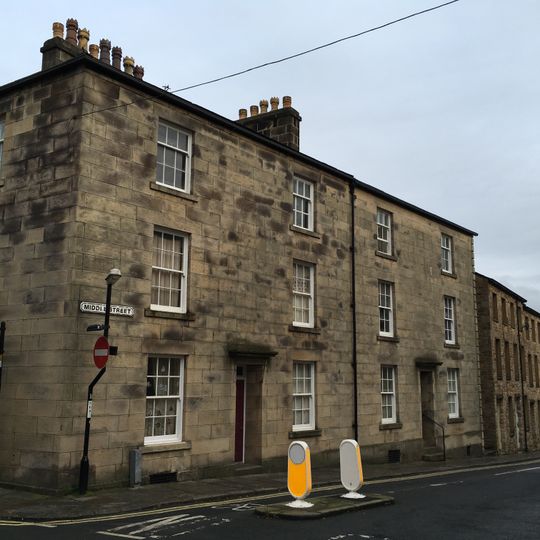 10 and 12, Middle Street