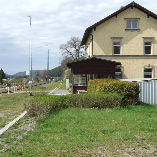 Bahnhof, Bahnhofsgebäude der ersten bayerischen Pachtbahn
