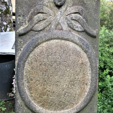 Kříž naproti domu 140 ve Starých Křečanech