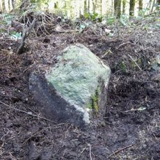 Milestone, Lower Norton Farm, S of Wooda Bridge toll house