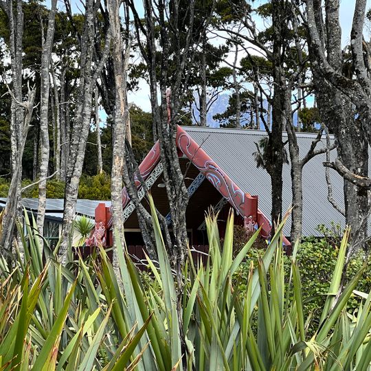 Te Tauraka Waka a Māui marae