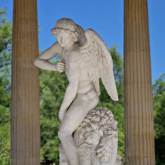 L'amour se taillant un arc dans la massue d'Hercule