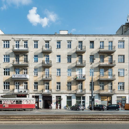 Kamienica przy Al. Solidarności 93 w Warszawie