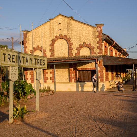 Estación Treinta y Tres