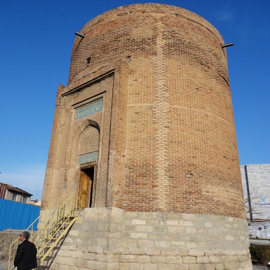 Yuvarlak Günbez Türbesi