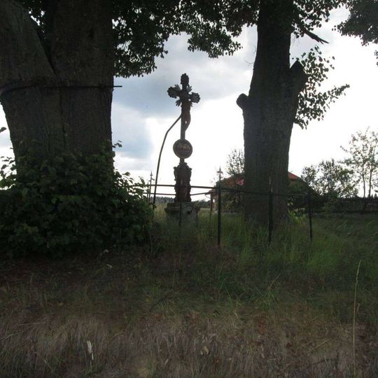 Kříž západně od Vlásenice