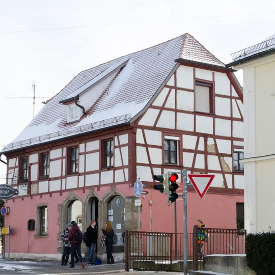 Eichstätter Straße 2