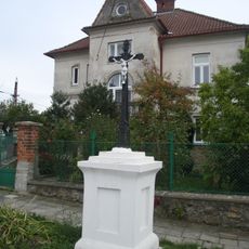 Kříž na křižovatce Miličovy a Čechovy ulice