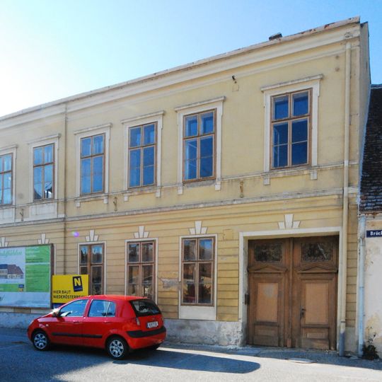 Pulkau Haus Brückenplatz 02