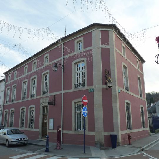 Museo Charles de Bruyères