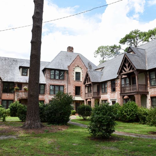 Gordon Avenue Apartments