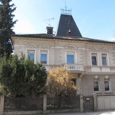 Villenartiges Wohnhaus