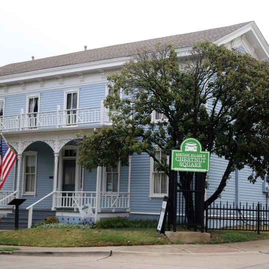 Chestnut Square Historic Village