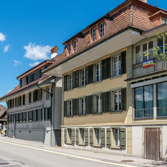 Ehemaliger Wohnstock mit Gerichtsstube / Wohn- und Geschäftshaus