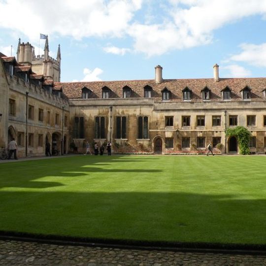 Pembroke College, The Buildings Surrounding Old Court And Ivy Court