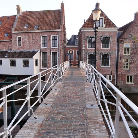 Vrouwebrug en Smallebrug