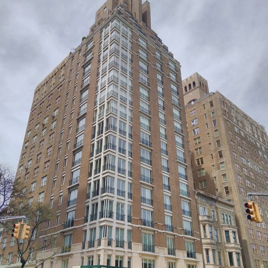 353 Central Park West