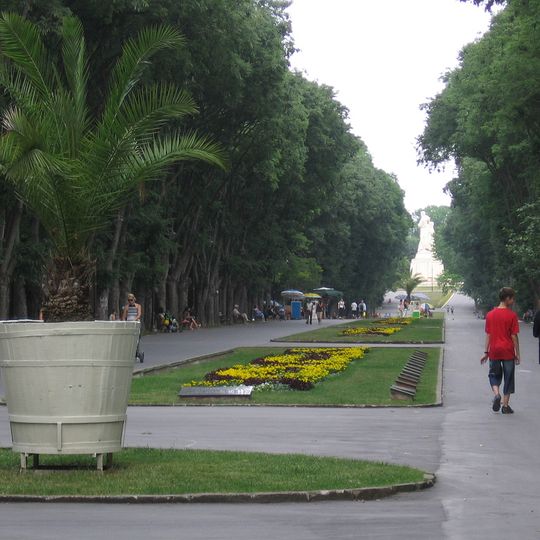 Алея на Възраждането