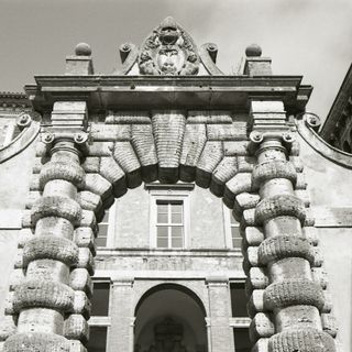 Palazzo Vescovile (Todi)