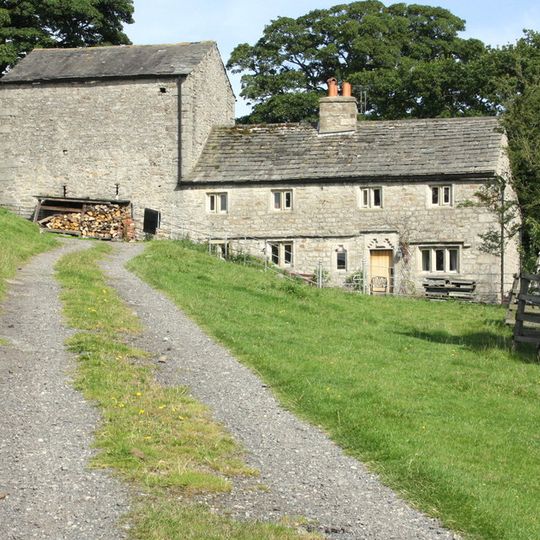 Lumb Farmhouse And Barn Adjoining