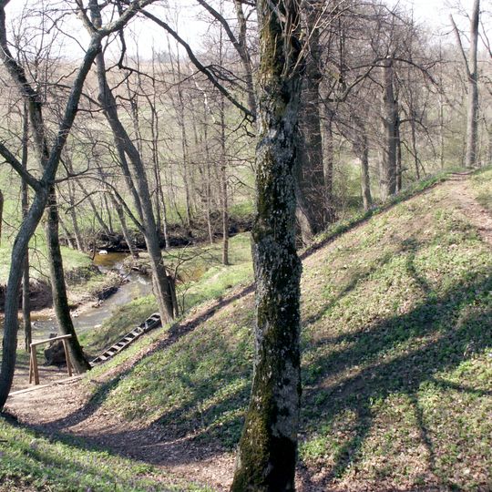 Ąžuolpamūšė hillfort