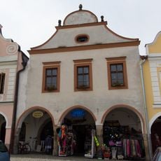 Náměstí Zachariáše z Hradce 19