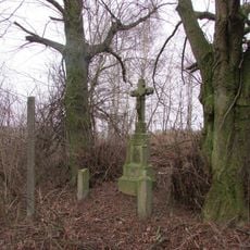 Kříž východně od Olešné u zemědělského družstva