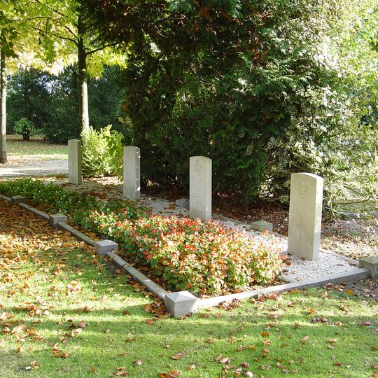 Zwollerkerspel General Cemetery