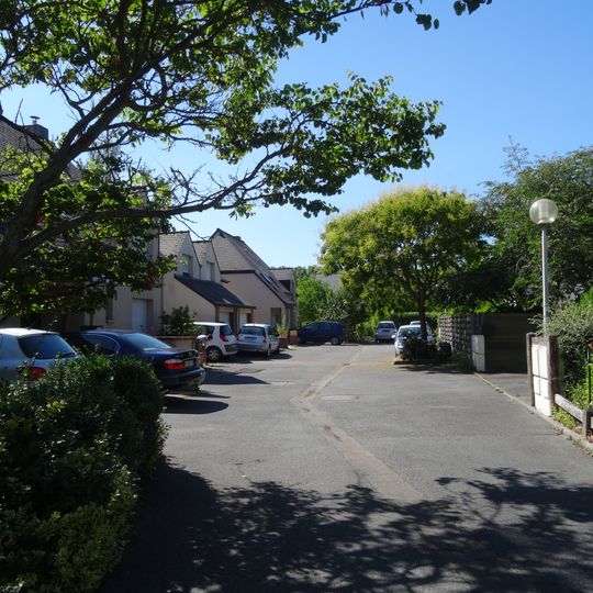 Square Simone et Jacques de Bollardière