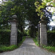 Ipenrode: ingangshek