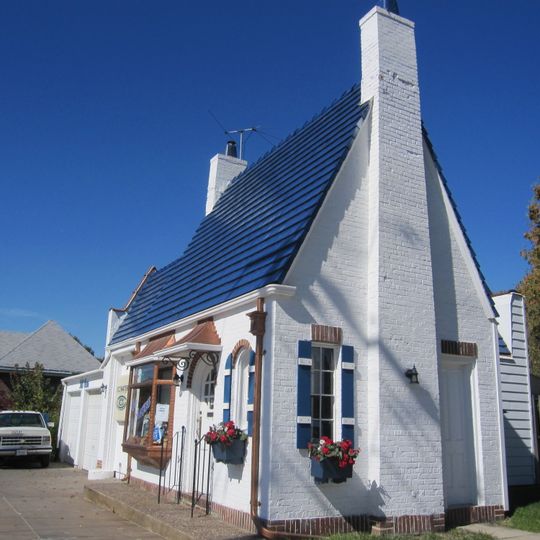 Freitag's Pure Oil Service Station