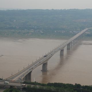 Jiangjin Yangtze River Bridge