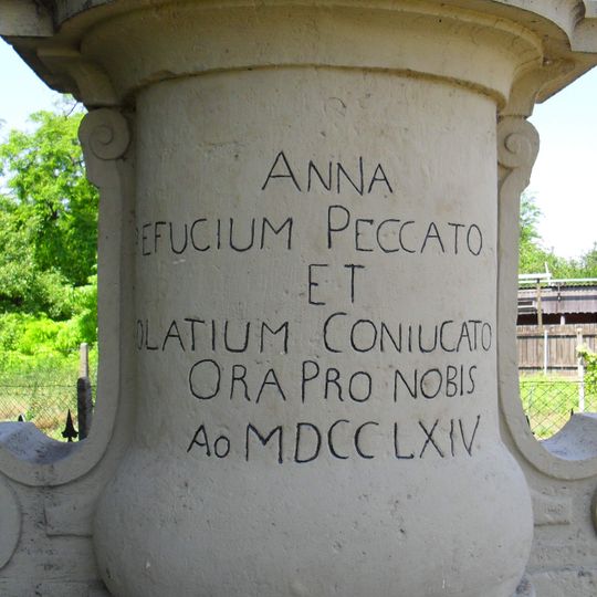 Súsošie sv. Anny s P. M. , podstavec