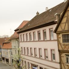 Wohn- und Geschäftshaus