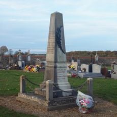 War memorial of Commeny