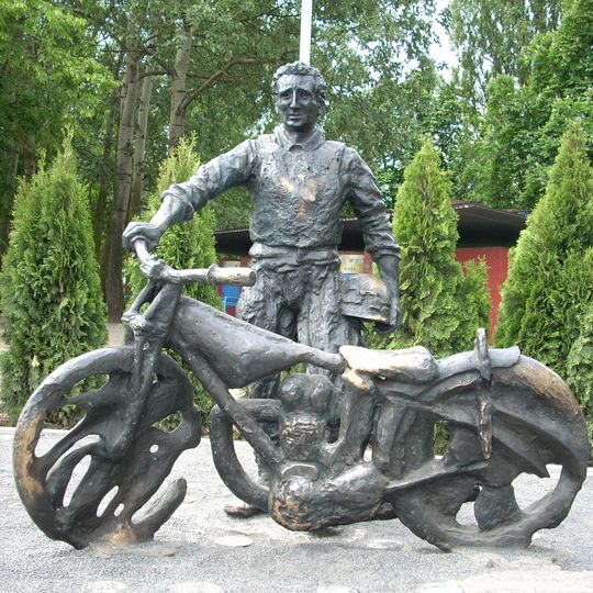 Alfred Smoczyk Monument in Leszno