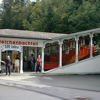 Reichenbachfallbahn mit Wasserkraftwerk Schattenhalb 2