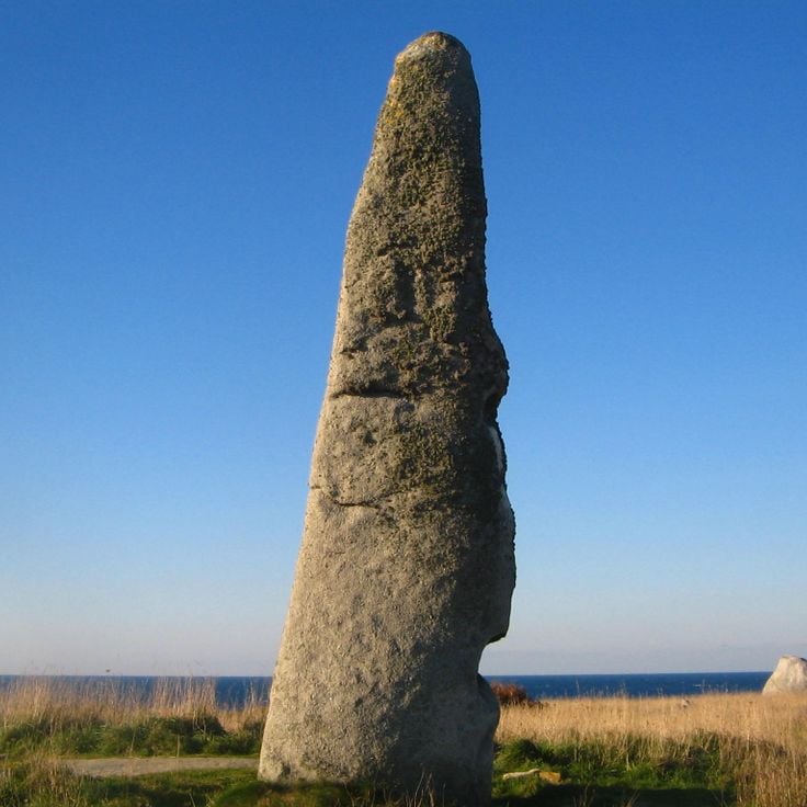 Menhir of Cam Louis