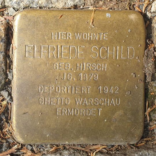 Stolperstein en memoria de Elfriede Schild