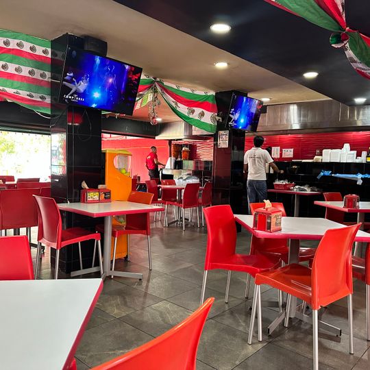 Los Compadres Taquerias