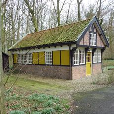Nijenrode: speelhuisje