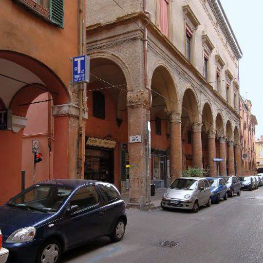 Palazzo Leoni, Bologna