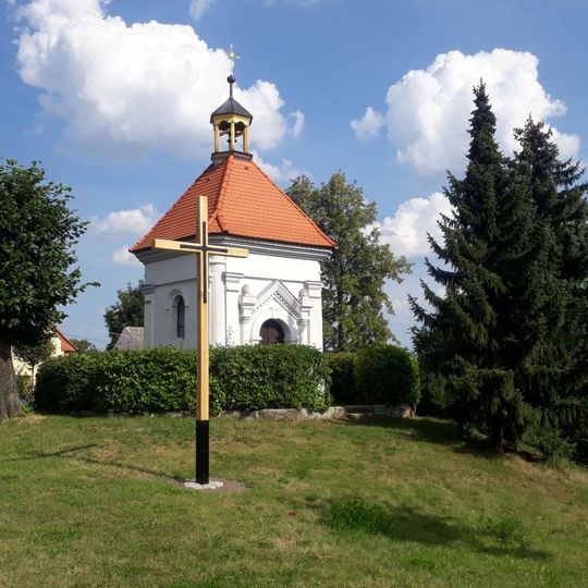 Kříž u Kaple ve Vochově