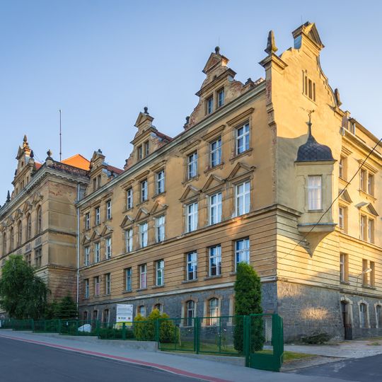 Gimnazjum, ob. ośrodek szkolno-wychowawczy