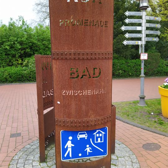 Stele 100 Jahre Bad