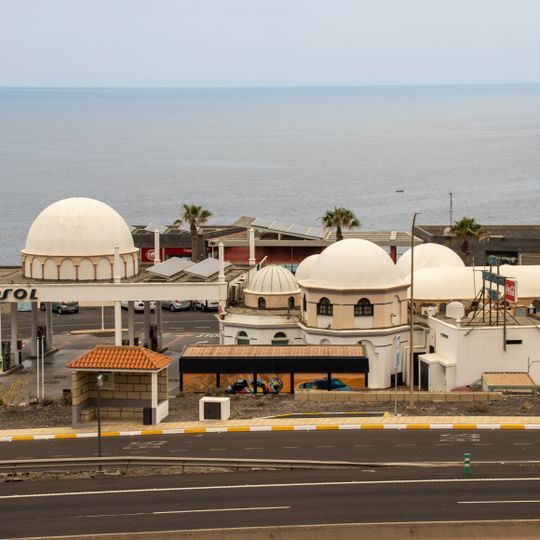 Carretera los Roques Service Station